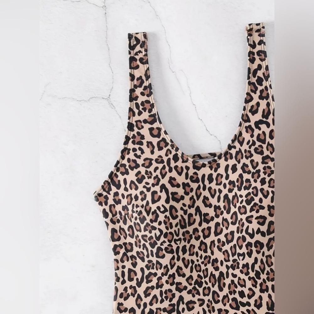 Removable Padding Leopard Monokini - Picture 5 of 7